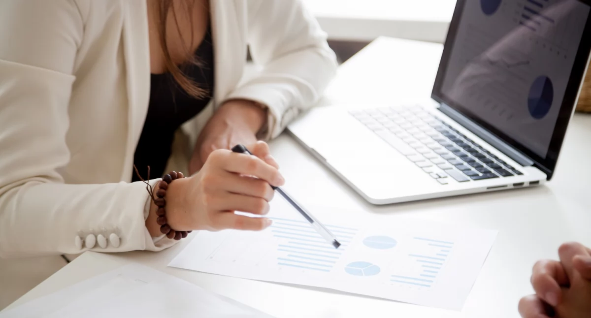 Artykuł zewnętrzny, Audyt polega jakie korzyści przynosi firmie - zdjęcie, fotografia