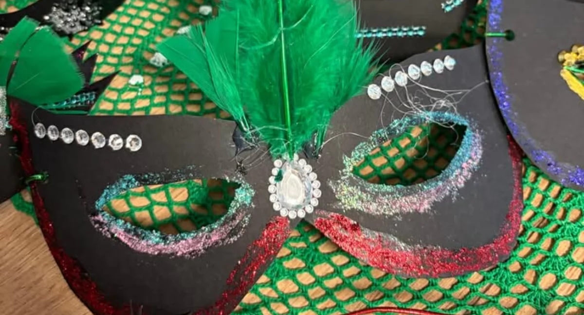 Społeczeństwo, Bąbelki szampana majtki przesądy sylwestrowo noworoczne - zdjęcie, fotografia