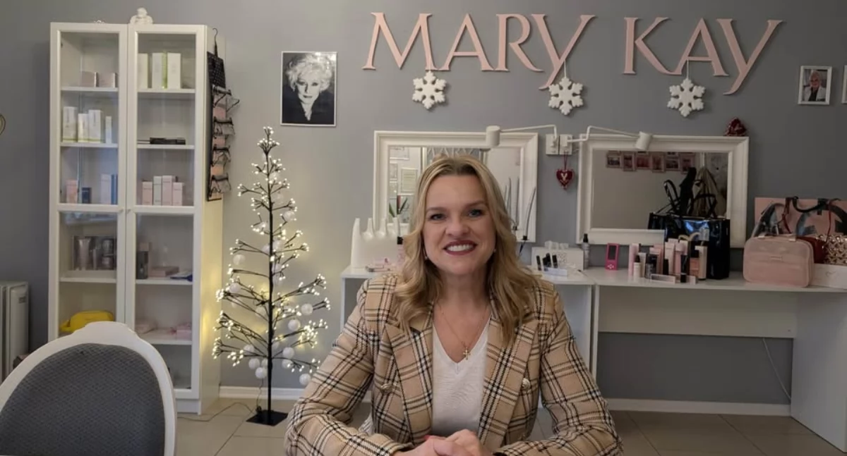 Uroda, Makijaż minuty Zobacz triki! - zdjęcie, fotografia