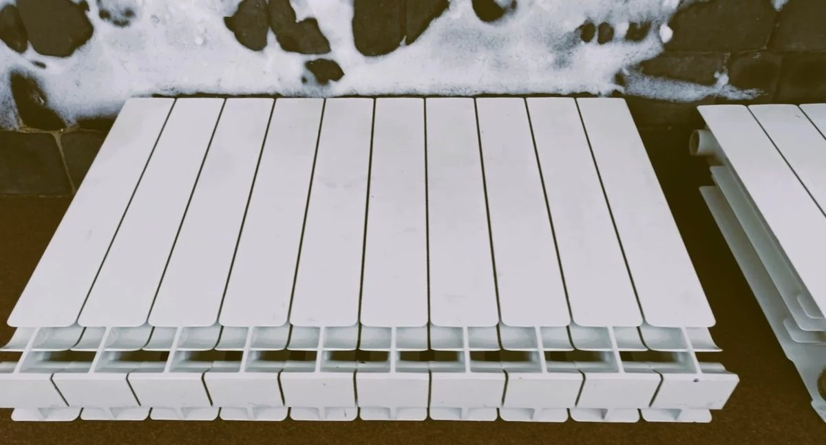 Policja, Ukradł grzejników sprzed sklepu Pułtusku Odjechał towarem prosto ręce policji - zdjęcie, fotografia