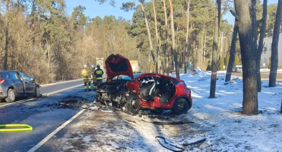 Policja, Tragiczny weekend mazowieckich drogach ofiary śmiertelne kilkunastu rannych - zdjęcie, fotografia