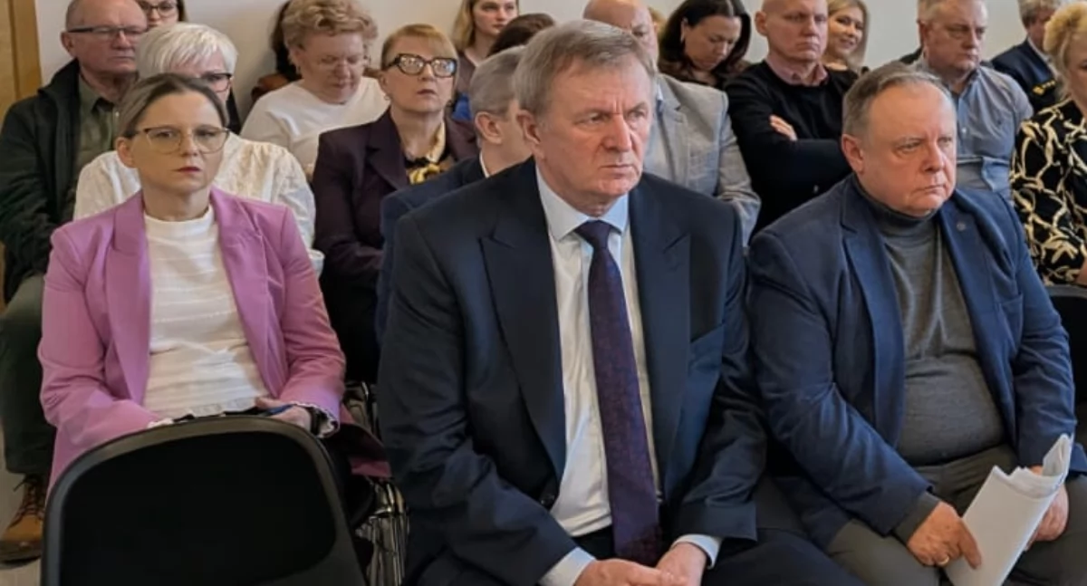 fot. Witold Chrzanowski na sesji rady powiatu