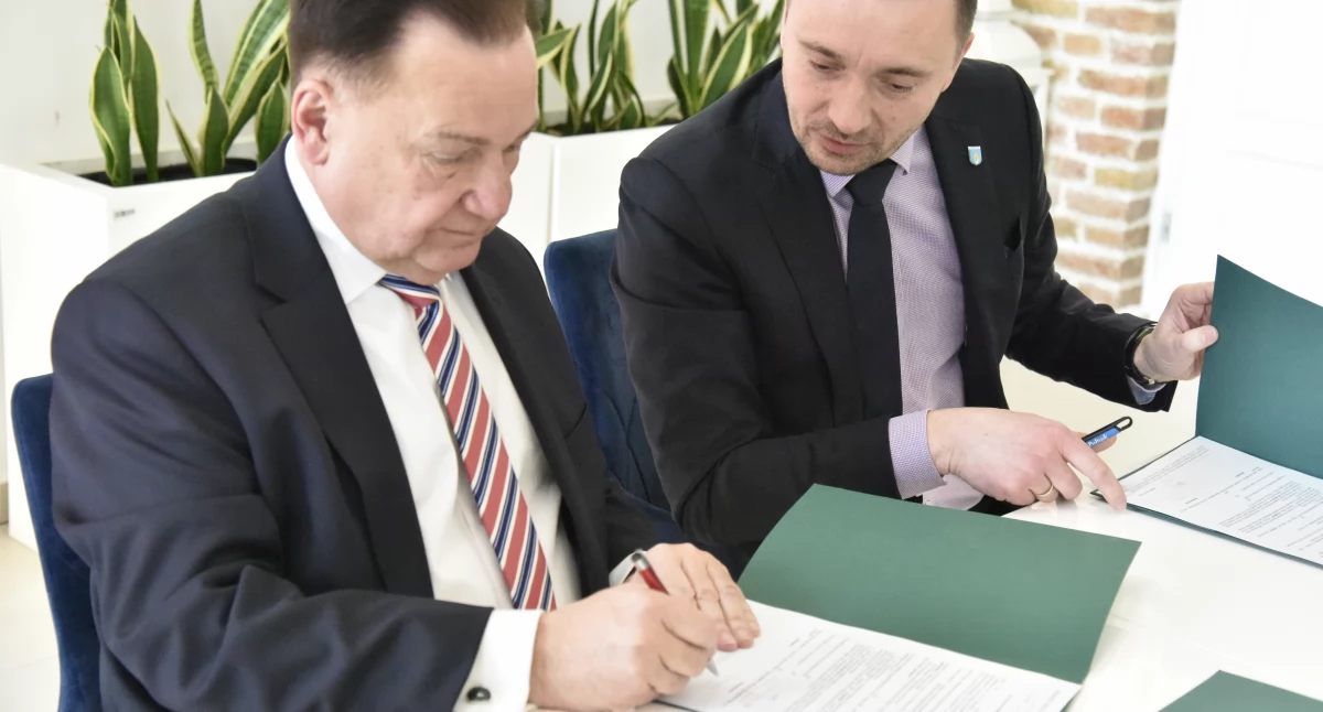 Społeczeństwo, Kolej kolej Zegrze Przasnysz - zdjęcie, fotografia