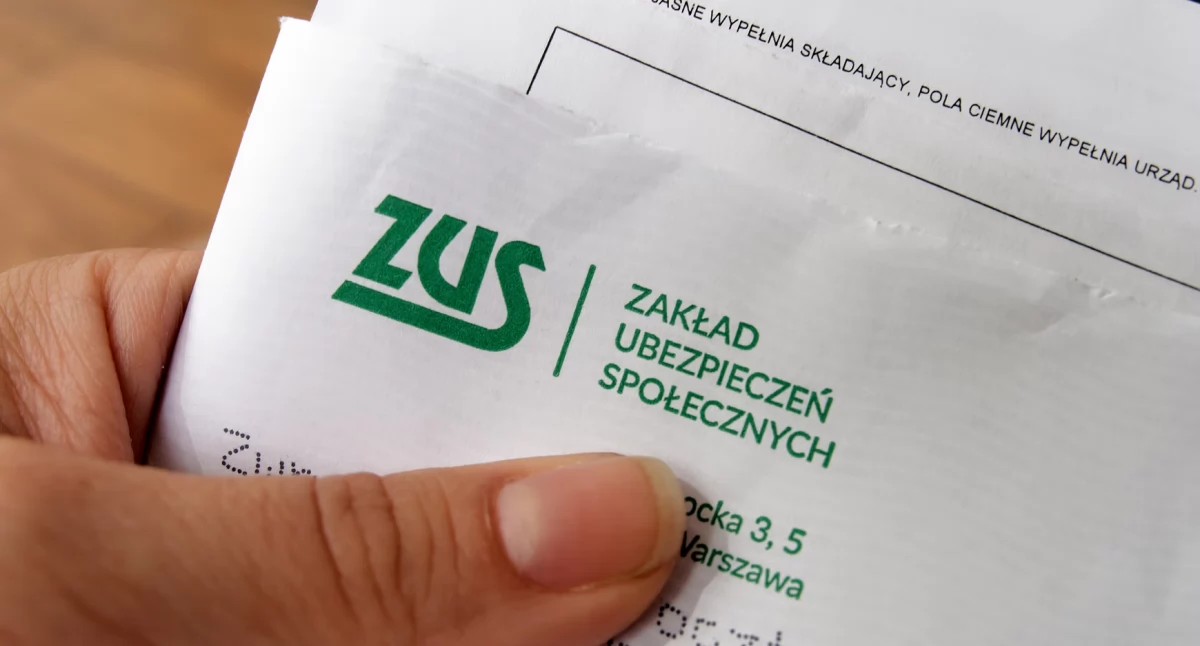 Pieniądze, rekordziści wśród polskich emerytów - zdjęcie, fotografia