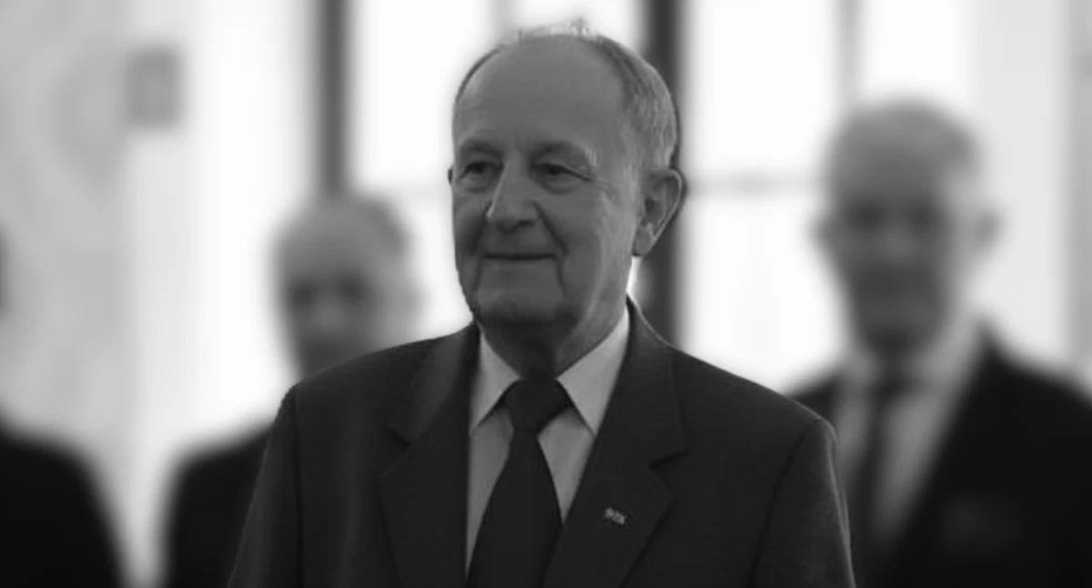 Kondolencje, Zmarł Mieczysław Waleśkiewicz prezes Powiatowego Koła Pszczelarzy Pułtusku - zdjęcie, fotografia