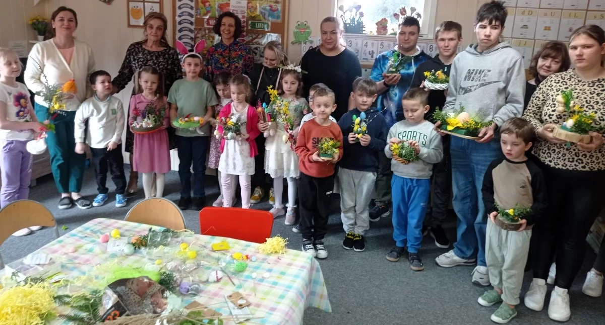 Społeczeństwo, Wielkanocne Żabki - zdjęcie, fotografia