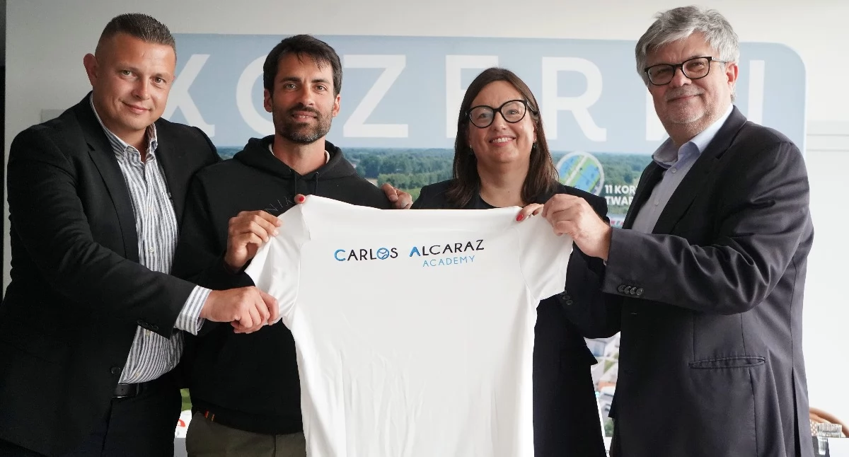 Tenis, Pułtuszczanin startuje obozem mistrza świata tenisie - zdjęcie, fotografia