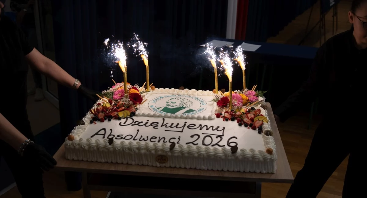 Szkoły średnie , Idźcie śmiało świat nigdy zapominajcie skąd wyruszyliście zakończenie Skardze - zdjęcie, fotografia