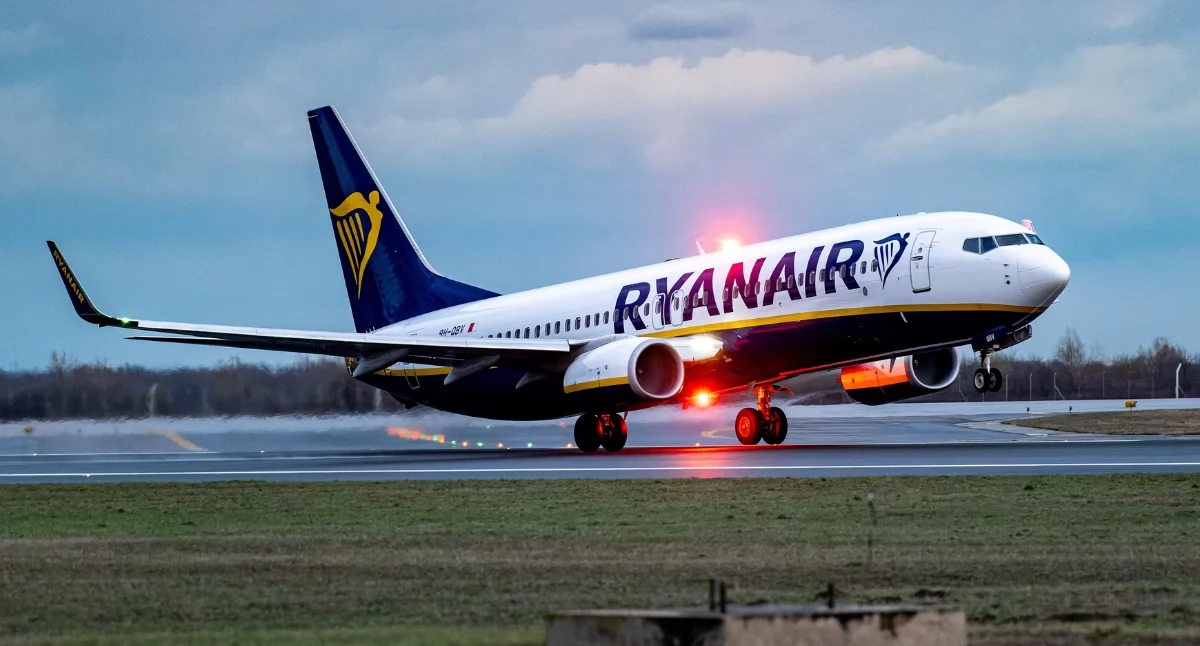 Społeczeństwo, Poparzenie pokładzie Ryanaira Pasażerka dostała odszkodowanie  - zdjęcie, fotografia