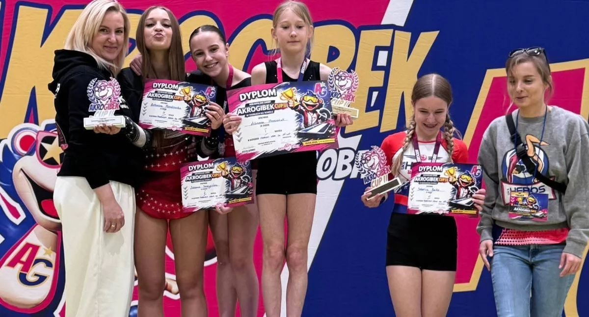 Akrobatyka, Akrobatyczny maraton Semiramida medali Krakowie Raszynie! - zdjęcie, fotografia