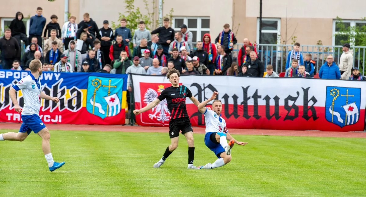 Piłka nożna, Derby Nasielskiem wygrane - zdjęcie, fotografia