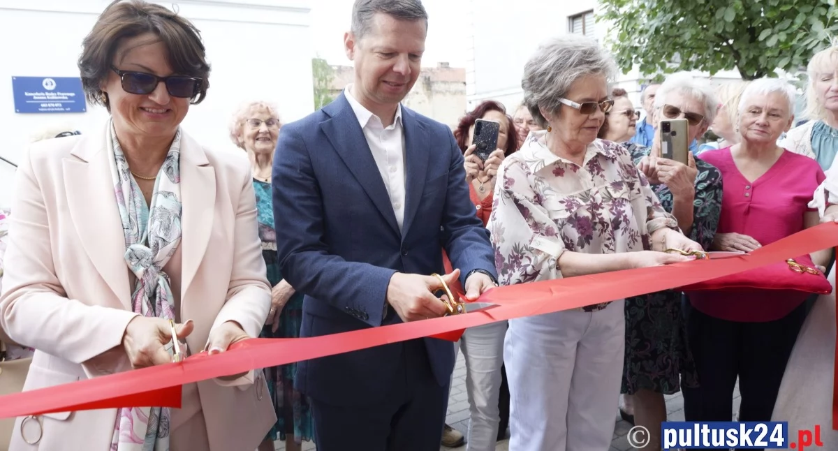 Miasto, Seniora Pułtusku oficjalnie otwarty Stowarzyszenie „Seniorzy Seniorom” swoją siedzibę - zdjęcie, fotografia