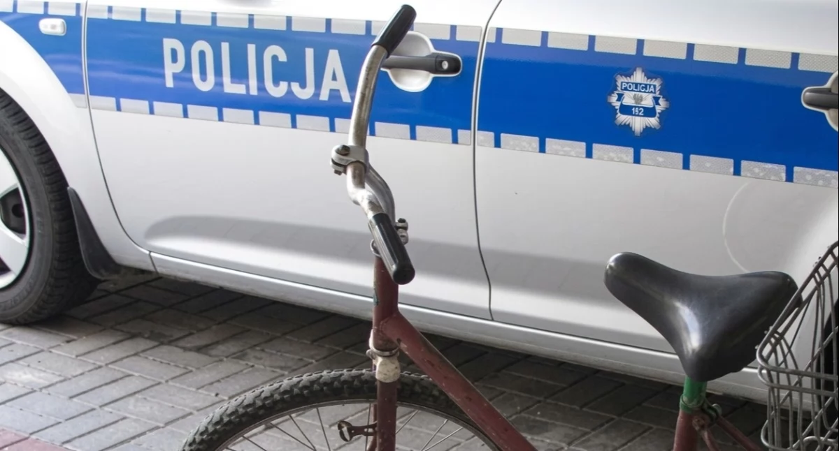 Policja, Promile dwóch kółkach Policjanci Świercz zatrzymali pijanego rowerzystę Kowalewicach - zdjęcie, fotografia
