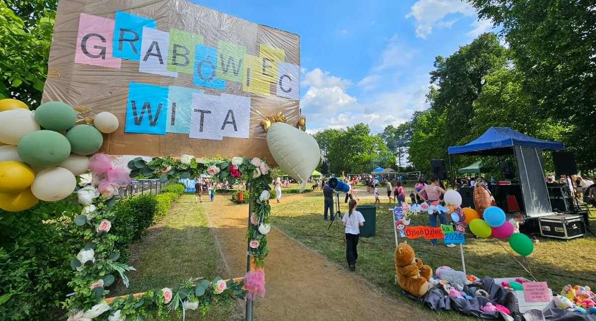 Społeczeństwo, Piana party kucyki dmuchańce! Wielkie świętowanie Dziecka Grabówcu - zdjęcie, fotografia