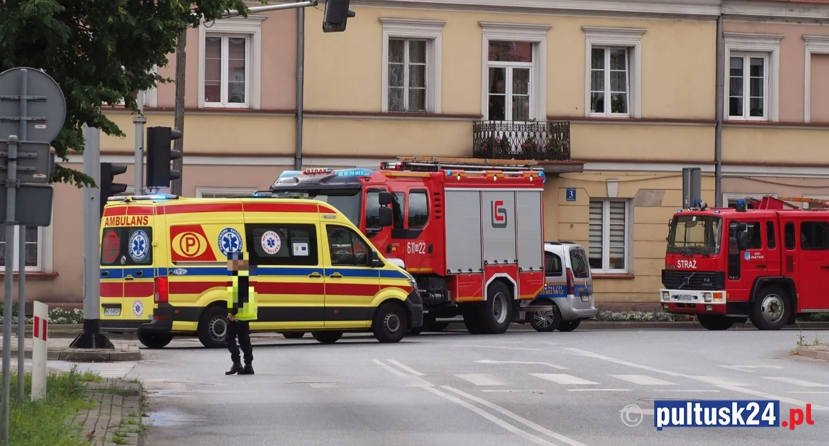 Straż Pożarna, jednej ewakuowanych mieszkanek doszło zatrzymania akcji serca - zdjęcie, fotografia