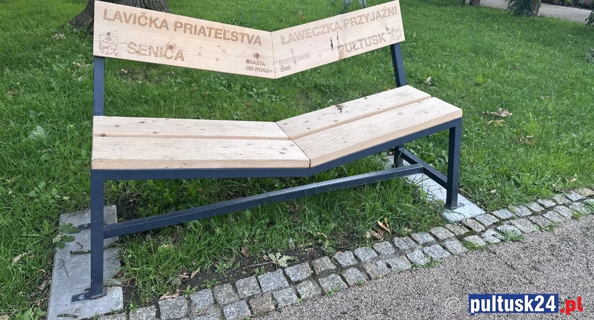 Miasto, Kolejny prezent miasta partnerskiego - zdjęcie, fotografia