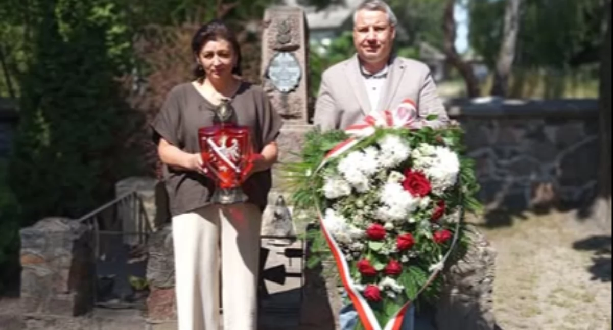 Tradycja, Pamięć bohaterach wojny polsko bolszewickiej Władze Gminy Obryte oddały hołd poległym Sadykrzu - zdjęcie, fotografia