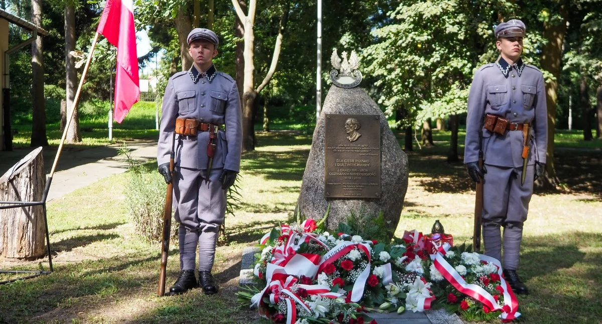 Pułtuskie obchody przeniosły się na zamek. Upamiętniono Ignacego Jana Paderewskiego. 15 sierpnia w Pułtusku