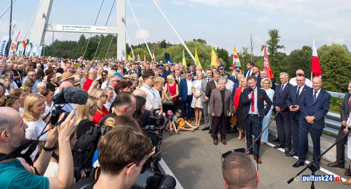 Samorząd , który czekały pokolenia Wielki sukces małych samorządów - zdjęcie, fotografia