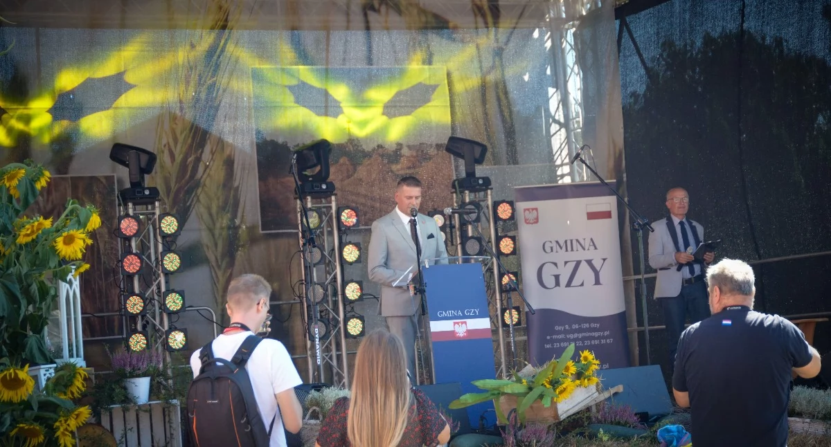 Dożynki w Gzach pełną piersią!