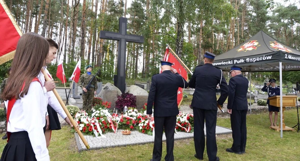 Hołd dla bohaterów znad Narwi. Uroczyste obchody 87. rocznicy walk 5 Pułku Piechoty Legionów w Zambskach Kościelnych