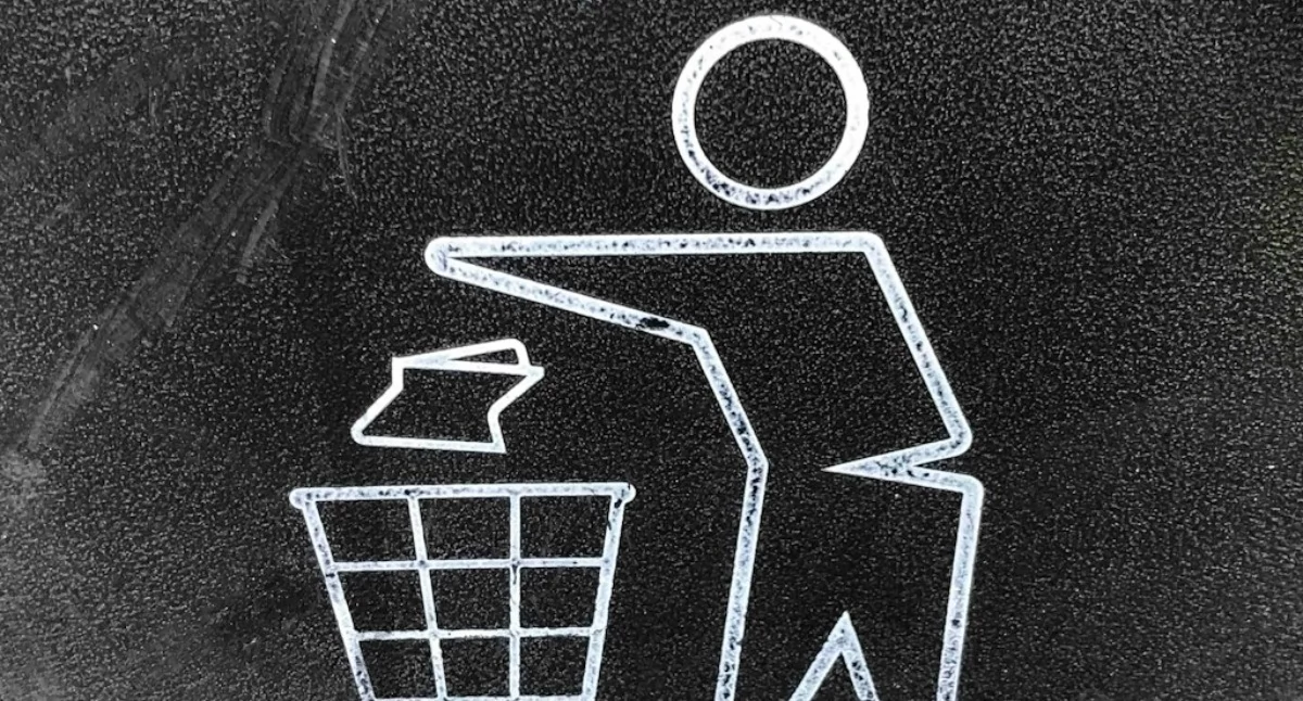 Od produkcji do recyklingu – jak powinno wyglądać nowoczesne zarządzanie odpadami w firmie?