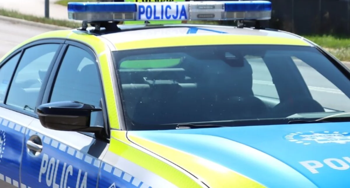 Zamiast karetki wezwał policję, po czym... zwyzywał funkcjonariuszy