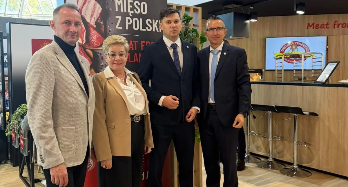 Społeczeństwo, Polska tradycja sercu Francji Zakład Mięsny Lenarcik targach Paryżu - zdjęcie, fotografia