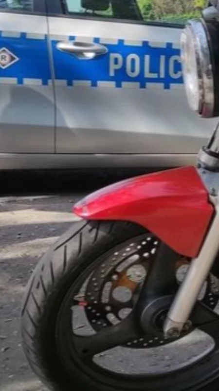 Pijany motocyklista pędził przez Trzepowo bez uprawnień.