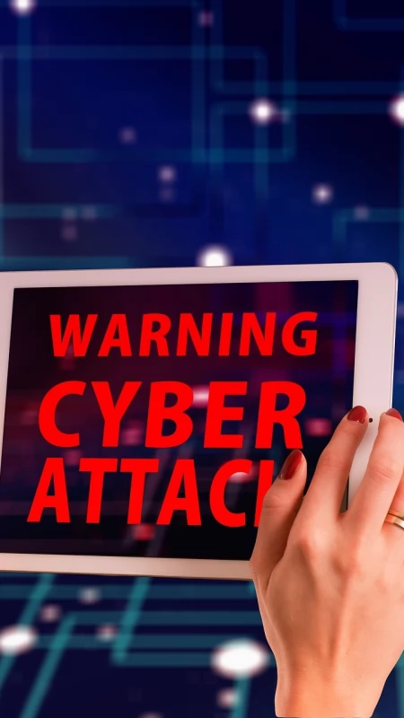 Seria cyberataków w powiecie pułtuskim. Służby postawione w stan gotowości