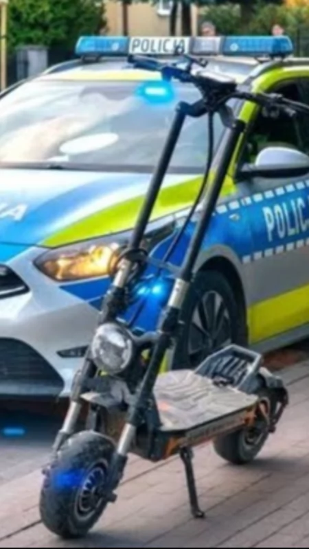 Zatrzymano nastolatki na hulajnogach bez kasków. Ważny apel policji do rodziców