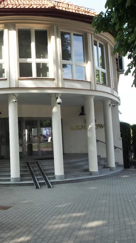 Sprzeniewierzyły ponad milion złotych z kasy sądu. Zapadł wyrok w sprawie byłych księgowych z Pułtuska