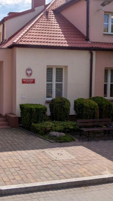 Sąd Okręgowy w Ostrołęce wydał wyrok w sprawie napaści na tle rasowym. Oskarżony skazany za atak na 11-latka