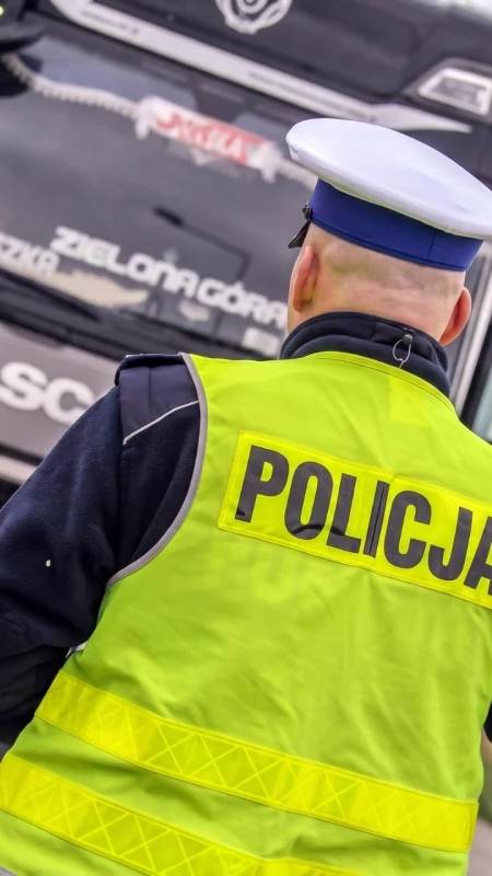  Ciężarówki pod lupą służb. Wspólna akcja pułtuskiej drogówki i KAS
