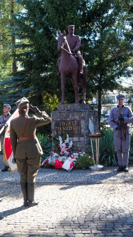 Hołd pod pomnikiem Marszałka i apel o prawdę historyczną - 15 sierpnia w Pułtusku