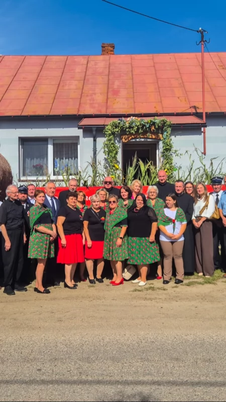 Kameralne dożynki w Błędostowie