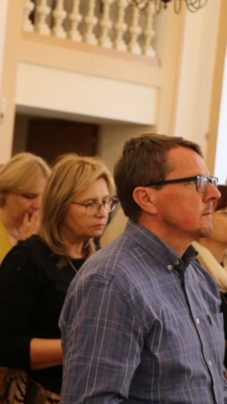 Świeccy w parafii. Diecezja płocka otworzyła nabór na katechistów, lektorów i akolitów