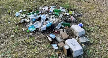 Śmieci nad Narwią – problem, który nie znika