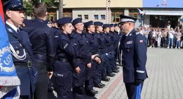 Nowi funkcjonariusze w szeregach mazowieckiej Policji - uroczyste ślubowanie w Radomiu