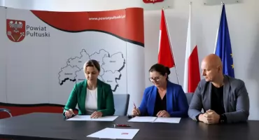 Podpisanie umowy na wykonanie chodnika w Nowych Borsukach