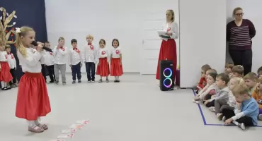 … I każdy to przyzna, że przepiękna jest ta nasza Ojczyzna...