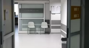 Pielęgniarki i położne nie zgodzą się na zastępowanie ich opiekunami