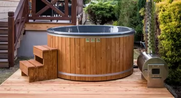 Balia na tarasie? Sprawdź, czy konstrukcja to udźwignie