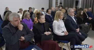 Z gliny i tradycji… – konferencja naukowa w „Trzynastce”