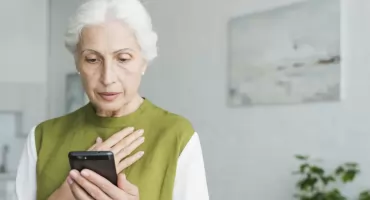 76-letnia mieszkanka powiatu pułtuskiego straciła ponad 16 tysięcy! Oszuści podszyli się pod koleżankę seniorki