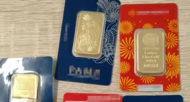 Fałszywe sztabki złota kupił w sieci. Mieszkaniec powiatu pułtuskiego stracił ponad 60 tysięcy  
