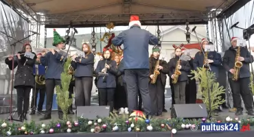 Idą, idą do Pana, grają dana dana…