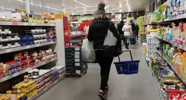 Ile wydadzą Polacy na świąteczne zakupy?