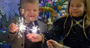 Jak się zachować, żeby w Sylwestra było fajnie? Tłumaczą Filip, Tosia i Tymon (film)