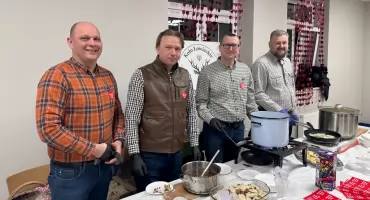 Pierogi, żurek, pasztet i wielkie serca – myśliwi z „Huberta” zagrali z WOŚP